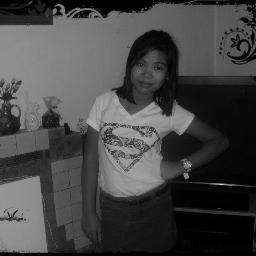Im just a simple girl with a saying ,When life gives you a hundred reasons to cry show life that you have a thousand reasons to smile :) Follow me I'll Follow u