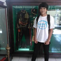 Hendaklah kita bersyukur dalam menghadapi setiap masalah dan cobaan. Karena melalui masalah2 dan cobaan tsb Iman kita akan menjadi lebih tumbuh dan dewasa.