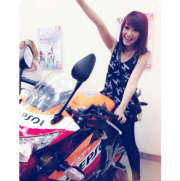 Deeply in love with @FellyChiBi♥ {resmi by @felly_official}