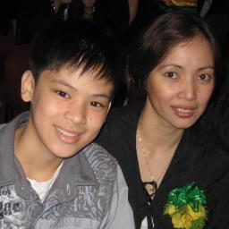Cris Villafuerte | Mom of @Cavillafuertee