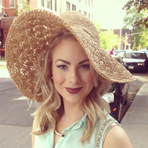 reneebzt's profile picture. Geographer in training.