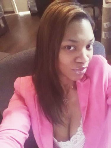 yagurlSparkz's profile picture. 