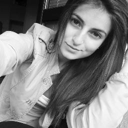 BabyyLowee's profile picture. 