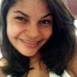 Deus, família, natureza, música, namorada do @duduafc *--* ''Sim, eu tenho mil razões sinceras pra cantar''