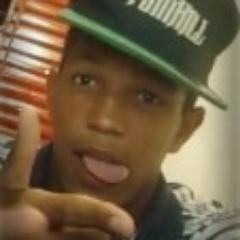 LukasFelipe97's profile picture. ↗↗ $ Me disseram que quem sonha alto o tombo é grande. So que se esqueceram de me perguntar se eu tenho medo de cair.. ' $ ↗↗