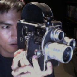 Cine, cine y más cine... Director y Guionista de Cine y Tv. La vida el mejor maestro, la escritura fiel escudera y el audiovisual el cosmos que creamos...
