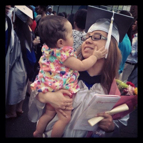 A mommy to a beautiful little girl! Im educated ✏ and strive to be the best for my daughter! Enough said.