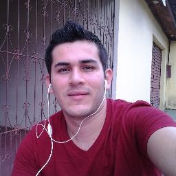 Cara de bem com a vida, amo minha família, e amo minha profissão. o/