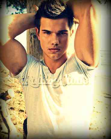 Hi I am sam lockwood cosion to tyler lockwood wolf single RP 18+