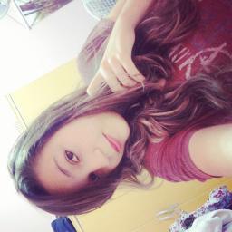 'Em pouquinho tempo de amizade, sua presença se tornou a mais importante de todas. Obrigado por conseguir me fazer sorrir..  Te love `≀✘  Andressa Aqui u_u