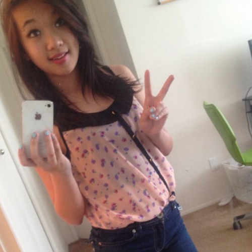 HEY im 13 and love to Dance and im asian (Vietnamese) and i love my famoly and friend and all the peops are out there if you FOLLOW me