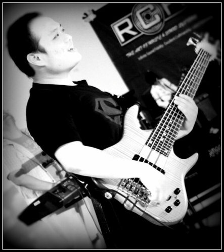 follower of Jesus // forward band // tribune band // nats bass // contrabasist
