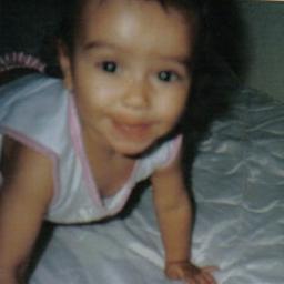 I love rosa de saron!!ME SIGAM s2