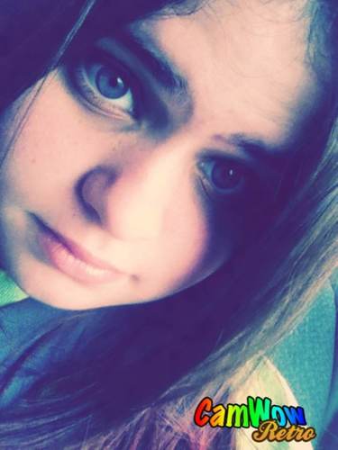 carrie_bitches's profile picture. GIVE HATERS THE FINGER‧ MAKE THAT DULL BUTTON GO BLUE!