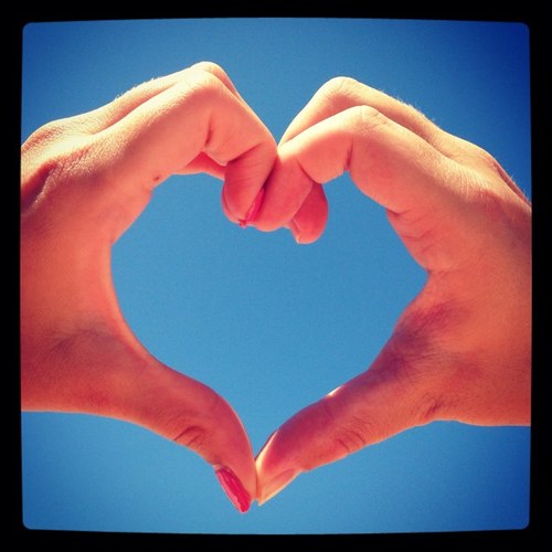 sophiechurches's profile picture. Everyone wants happiness, nobody wants pain, but you can't have a rainbow, without a little rain...