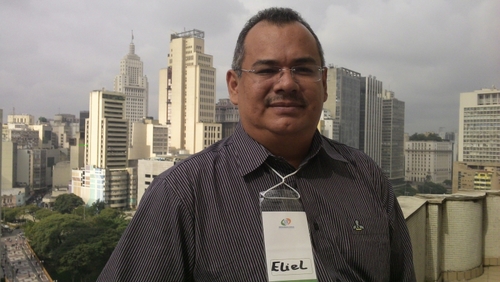 Pastor da Comunidade Cristã de Fortaleza, servidor público federal do INSS, Marido de Claudecy Maia e Pai do Ysmael Asaph.