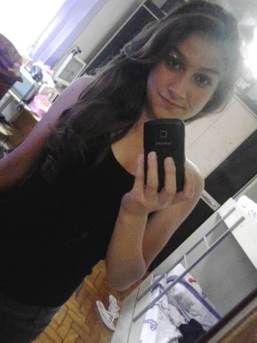 → Euu queroo.
Euu PossO.
Euu coonsiigO ←
●๋• Siimplees αssiim ~
