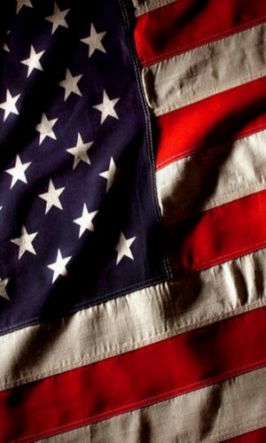 Elenaawi's profile picture. sexy and she know it :-P be free.  I Follow back