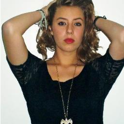 - Dans les coulisses, tu veux partir en courant. C'est quand tu es sur la scène que tu ne veux plus partir.❤