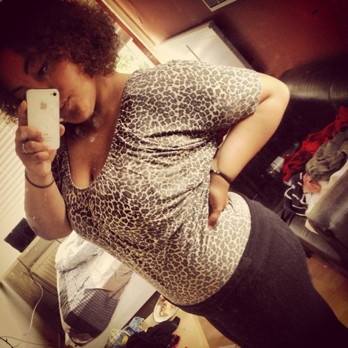 Instagram; ijosin • i ♥ kush #ErrdayKusher • trust nobody! • born alone die alone!
