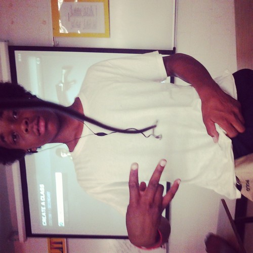 man wen niggas talk shit I dnt argue I jst throw on da hater blockers