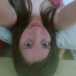 screamo,sangue,ariana,livros,animes,mangás ..ah e foda-se a sua opinião! hehe