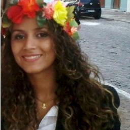 O bom humor espalha mais felicidade que todas as riquezas do mundo. Vem do hábito de olhar para as coisas com esperança e de esperar o melhor e não o pior. A.M