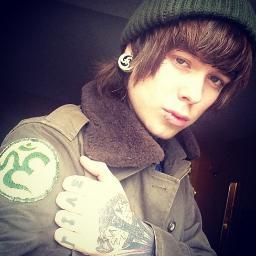 You are only as loud as your heart let it be.
And you're only as small as the world makes you
opinion.
@ChristoferDrew |Fã Clube OFFICIAL