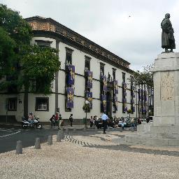 NÃO CONSIGO ENTENDER O QUE SE PASSA NA CABEÇA DESTE POVO QUE NÃO SE VALE DA ÉTICA E DA LÓGICA. MUITOS PREFEREM A DESONESTIDADE E A FALTA DE CARÁTER.