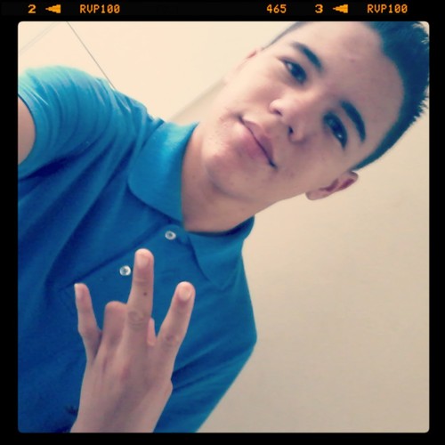 De ranger rover, evoke,
Na pista eu arraso,
No instagram um close,
Ela comenta 'eu caso',