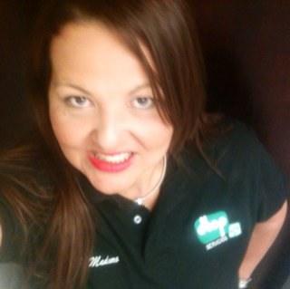 bonnielissette's profile picture. trabajo en dtop,mis hijas son lo primero,si tengo amigos del medio de tv y radio pero no soy figura publica me importa un pepino tu vida privada.