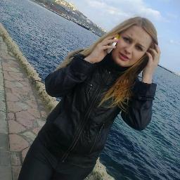 GangstaGirI's profile picture. Go to bitch please.