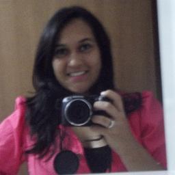 Sou complexa, sou mistura, sou mulher com cara de menina..Decididamente, eu sei ser animada, sei ser amável. Agradável. Afável. E esses são apenas os As.