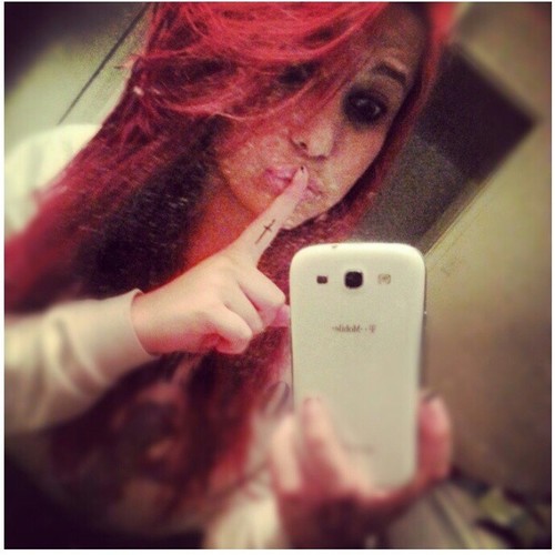 JustGabbaGabba's profile picture. I got ice in my vains blood in my eyes Hate in my heart love in mind.