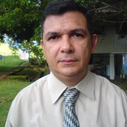 Mejorar la calidad de la enseñanza y elevar el nivel de escolaridad. Con Dios primero