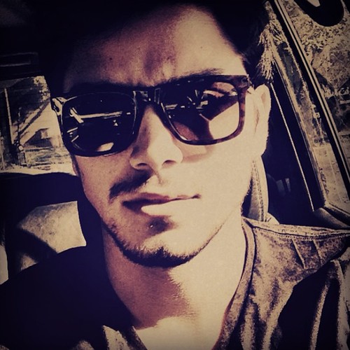 LoucaPorTiSimas's profile picture. E o mundo ficou bem mais bonito, desde que você chegou com esse sorriso e iluminou todo o meu caminho. @simasrodrigo. 
Since: 23/05