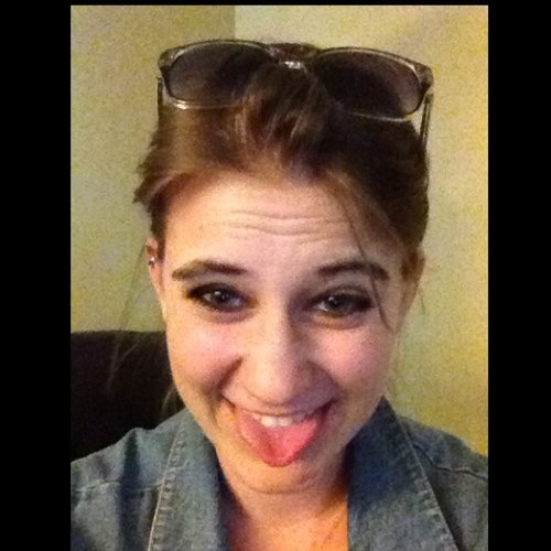 emma_leschak's profile picture. #theonethatgotaway 
Add me on snapchat Emma Leschak 
Kik me: elky21