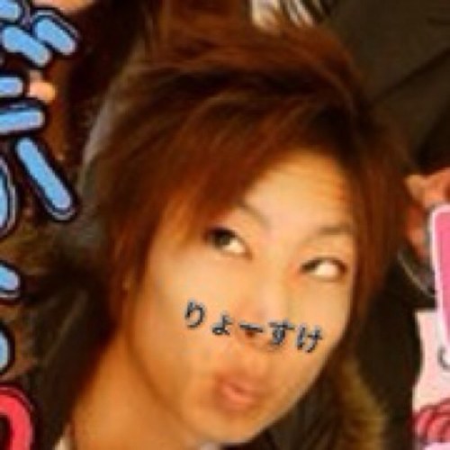 23歳でーす。いまだに煙草買う時年確されます。wよかったらフォローしてね！フォロバ100%たまにDJして遊んでます。EDM大好きです。自宅DJのみです。よろしくお願いします