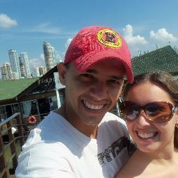 O amor verdadeiro tudo sofre, tudo crê, tudo espera e tudo suporta. O amor verdadeiro, jamais acaba. *-*