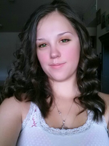 Loving mom to three BEAUTIFUL KIDS. ♥ Loving my life and the people I have around me. (: