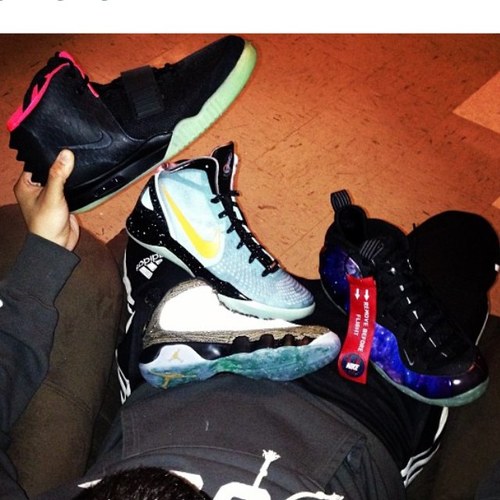 Follow me a  @Sneaker_problemz