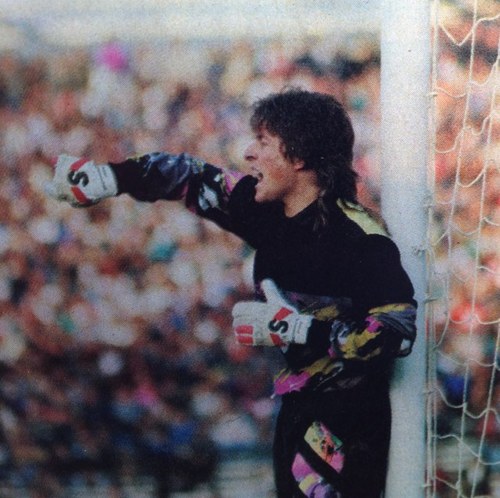 fgandara81's profile picture. Abogado, futbolero, nacido en Concepcion. Trabajando en Los Angeles.