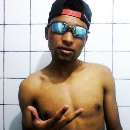 Quero Conquista não quero ganha, pois oque se Ganha Pode ser roubado, mais oque Se Conquista ja mais pode ser tiradoo. #Facebook : http://t.co/3fNXpF3R
