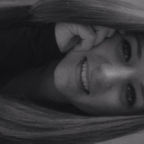 - whatsapp vraag maar. - Abida my proud. - 1 club 1 stad ajax amsterdam. - instagram : xxlaurabxxx.