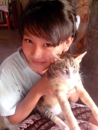 hai nama aku ana tasya dan nama kalian sahabat2ku : Ana sky *10 agustus * i like Leo