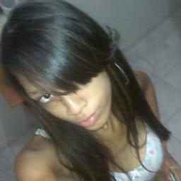 super loca.. eso dicen!!! lmfaoo..