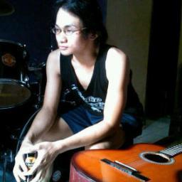 Musician,Simple,Calm And Stronger.

Born : 1992-01-15