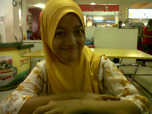 Semakin mendekat semakin menjauh ƪ(ˆ▽ˆ)ʃƪ(ˆ▽ˆ)ʃ