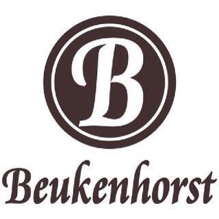 Wij branden onze koffie elke dag vers in onze eigen branderij deze bestaat al sinds 1784. Wij leveren het totaalconcept voor horeca en bedrijven.