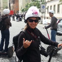 Enfant terrible du tour opérateur d'aventures TIRAWA, c'est THE architecte des #incentives décalés : #séminaires #teambuilding #récompenses et #events !